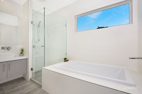 Property photo of 84 Altitude Drive Burnside QLD 4560