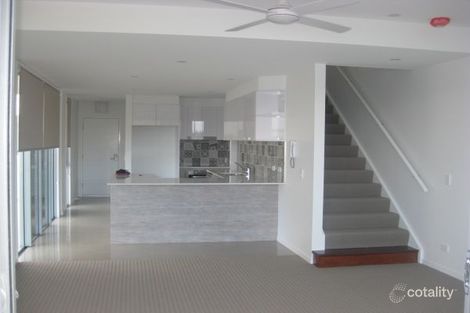 Property photo of 19/4 Ben Lexcen Place Robina QLD 4226