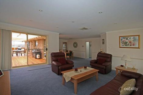 Property photo of 15 Noble Close Ngunnawal ACT 2913