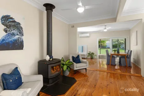 Property photo of 105 Woodcourt Road Berowra Heights NSW 2082