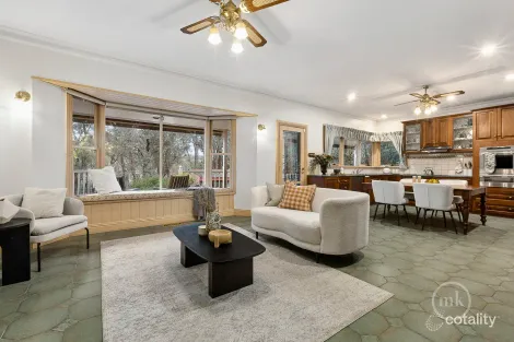 Property photo of 294 Jumping Creek Road Warrandyte VIC 3113
