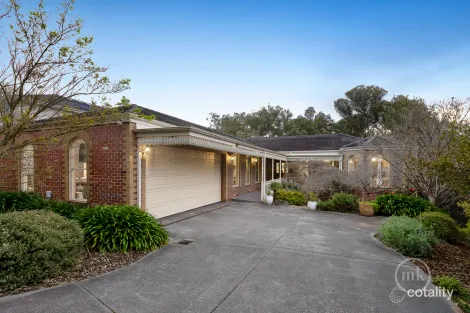 294 Jumping Creek Rd, Warrandyte, VIC 3113