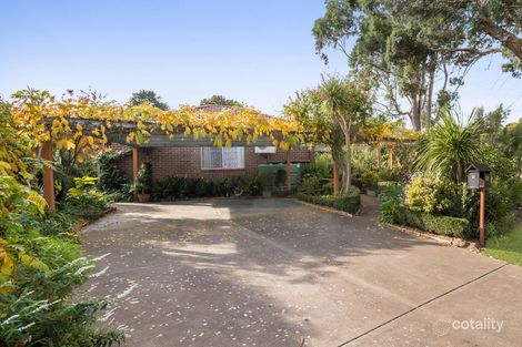 Property photo of 11 Kenwood Crescent Ringwood VIC 3134
