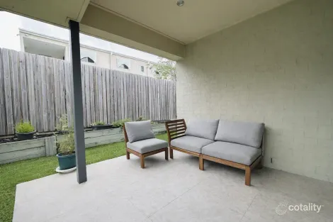 Property photo of 57 Dinnigan Crescent Durack QLD 4077