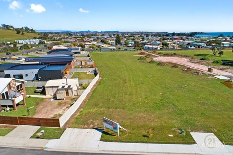 Property photo of 1 Beachrock View East Devonport TAS 7310