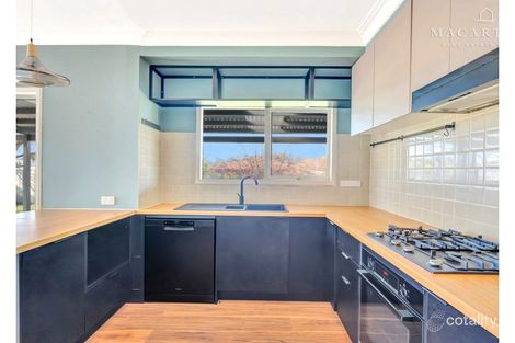 Property photo of 21 Inglis Street Lake Albert NSW 2650