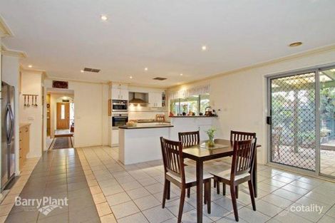 Property photo of 1 Alexandra Court Knoxfield VIC 3180