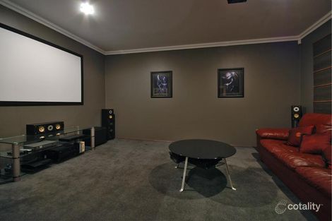 Property photo of 4 Jindare Loop Carramar WA 6031