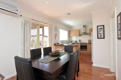 Property photo of 33 Rutherglen Crescent Gowanbrae VIC 3043