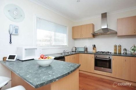 Property photo of 33 Rutherglen Crescent Gowanbrae VIC 3043