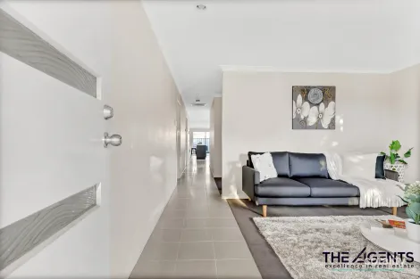 Property photo of 6 Gretel Way Tarneit VIC 3029