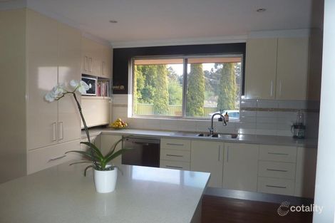 Property photo of 37 Carinyah Road Pickering Brook WA 6076