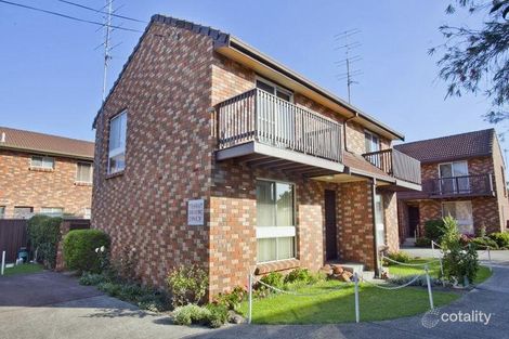 Property photo of 1/52 Peterborough Avenue Lake Illawarra NSW 2528