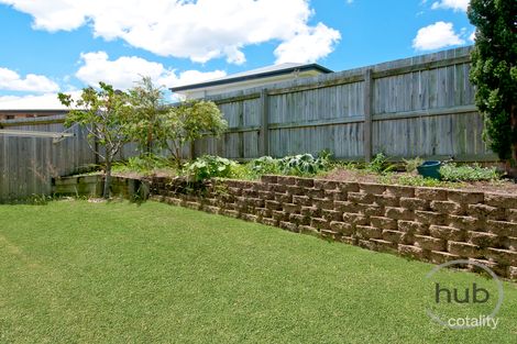 Property photo of 2/17 Benarkin Close Waterford QLD 4133