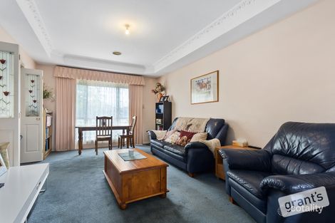 Property photo of 95 Amber Crescent Narre Warren VIC 3805