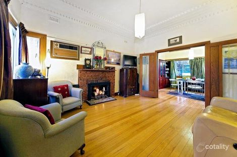 Property photo of 39 Toolambool Road Carnegie VIC 3163