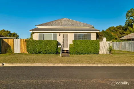 68 John St N, Laidley, QLD 4341