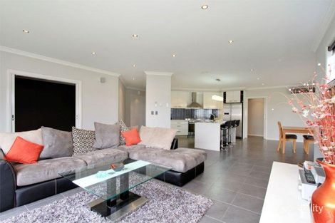 Property photo of 5 Kangaroo Grass Rise Traralgon East VIC 3844