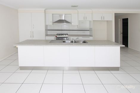 Property photo of 13 Colebrook Crescent Doolandella QLD 4077