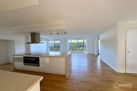 Property photo of 5 Ashburton Close Arundel QLD 4214