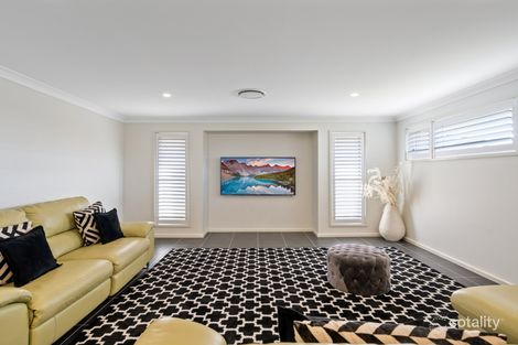 Property photo of 12 Bonnet Close Woongarrah NSW 2259