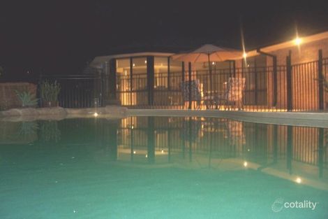 Property photo of 8 Victoria Drive Pacific Pines QLD 4211