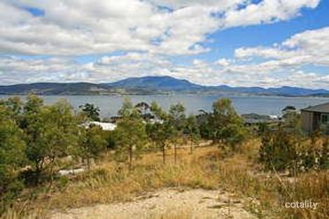 Property photo of 685 Oceana Drive Tranmere TAS 7018
