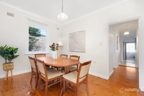 Property photo of 8 Junee Crescent Kingsgrove NSW 2208