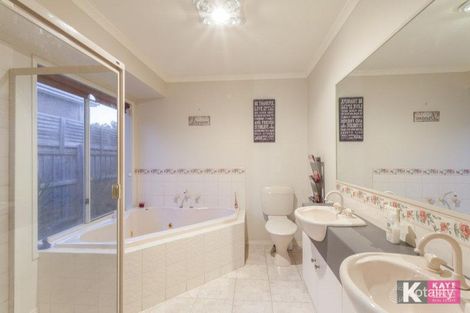 Property photo of 19 Florence Terrace Beaconsfield VIC 3807