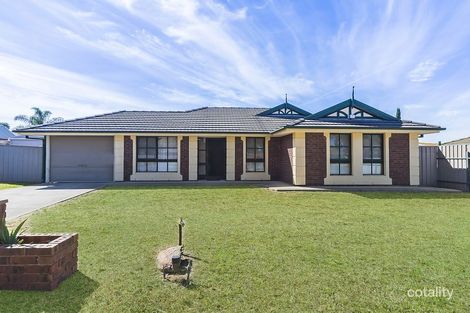 21 Crown Cres, Paralowie, SA 5108