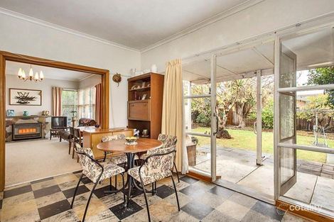 Property photo of 18 Wards Grove Bentleigh East VIC 3165