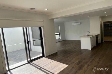 Property photo of 20 Canmore Street Werribee VIC 3030