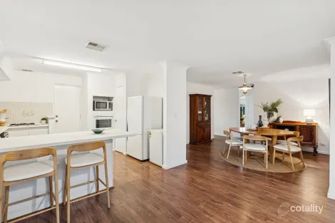 Property photo of 9 Gardiner Heights Kinross WA 6028