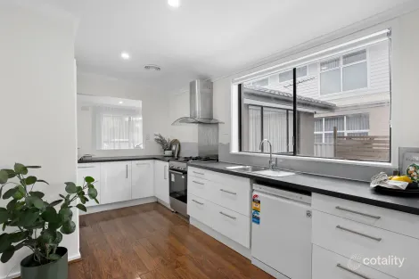 Property photo of 336 Mascoma Street Strathmore Heights VIC 3041