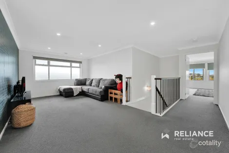 Property photo of 21 Laflin Avenue Tarneit VIC 3029