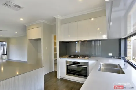 6 Wentworth Hts, Meadow Springs, WA 6210