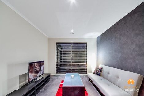 Property photo of 32 Westmoreland Avenue Cranbourne North VIC 3977