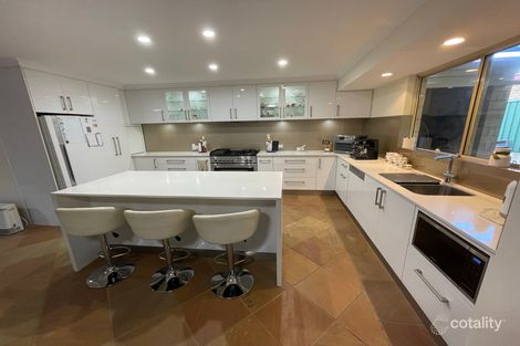 Property photo of 1 Barnett Close Huntingdale WA 6110