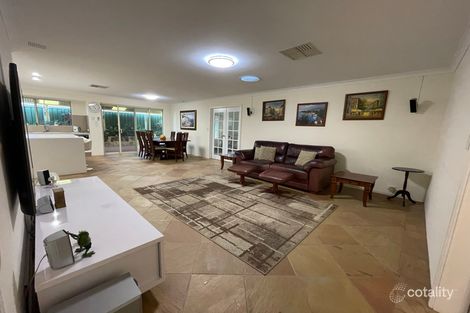 Property photo of 1 Barnett Close Huntingdale WA 6110