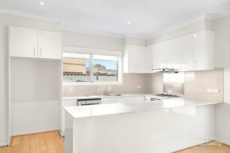 Property photo of 2/4 Shirley Court Point Cook VIC 3030