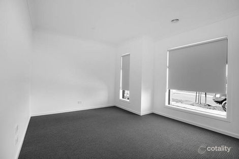 Property photo of 35 Compass Way Mount Duneed VIC 3217