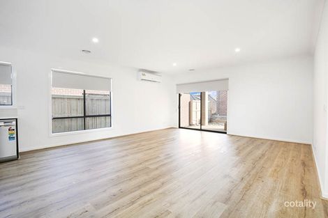 Property photo of 35 Compass Way Mount Duneed VIC 3217