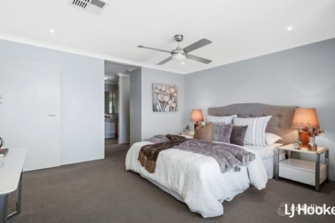 Property photo of 7 Mugo Lane Aubin Grove WA 6164
