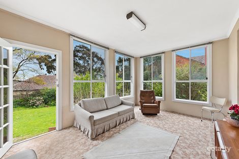 Property photo of 27 St Hubert Road Ivanhoe East VIC 3079
