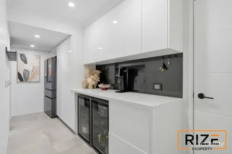 Property photo of 40 Allanbi Circle Carramar WA 6031