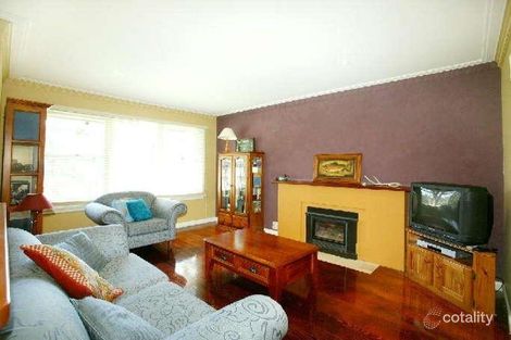 Property photo of 18 Fitzsimons Lane Eltham VIC 3095