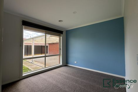 Property photo of 47 Linda Drive Cranbourne West VIC 3977