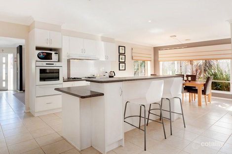 Property photo of 7 Tournament Place Cranbourne North VIC 3977