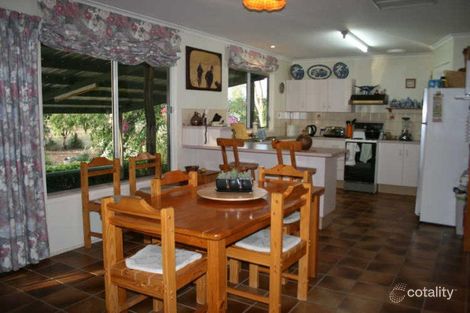 Property photo of 8A Andrews Road Emerald QLD 4720