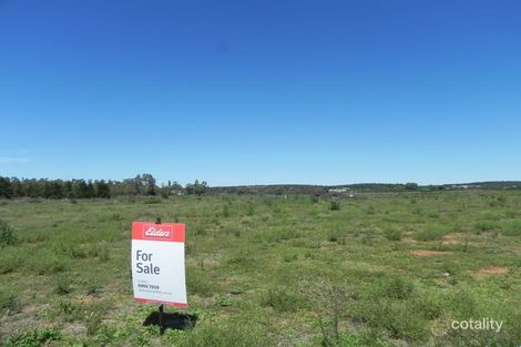 16 South Lake Dr, Lake Wyangan, NSW 2680